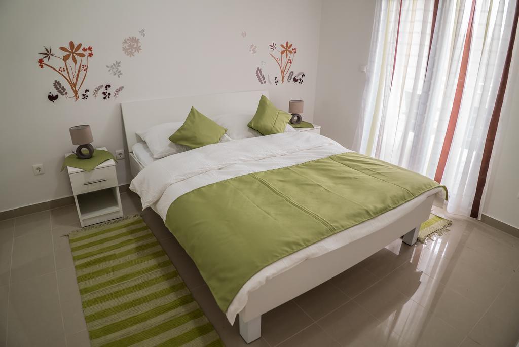 Apartments Malina Вир Екстер'єр фото